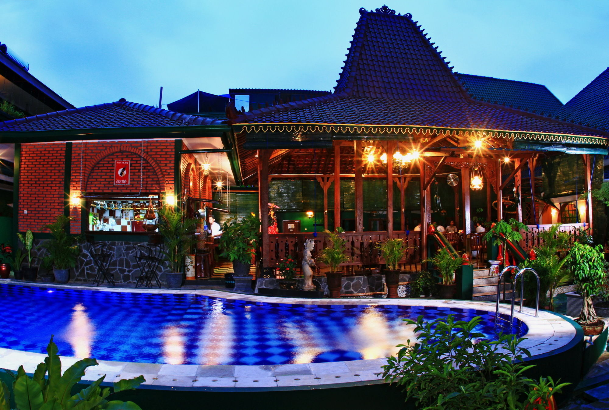 Hotel Rengganis 3*